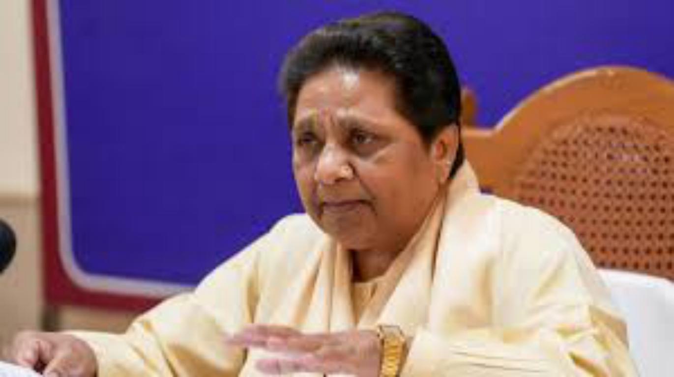 मायावती ने केंद्र से आग्रह किया आगे आए और ध्वस्तीकरण के लिए बुलडोजर के इस्तेमाल के लिए एक समान दिशा-निर्देश बनाए